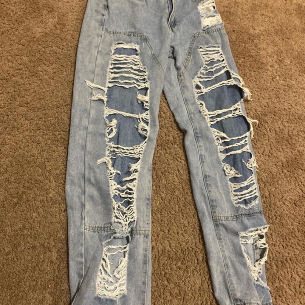 American Eagle Outfitters Light Blue Distressed Straight Leg Jeans